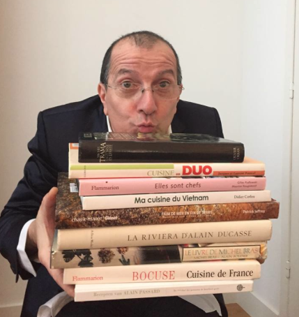 Alain Caron grand collectionneur de livres de cuisine