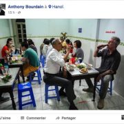Anthony Bourdain fait s’emballer les réseaux sociaux pour un dîner à 6 dollars à 2… mais avec le Président Obama !