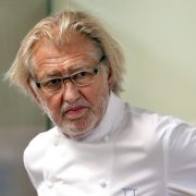 Pierre Gagnaire l’homme pressé :  » J’ai passé une bonne partie de ma vie à me défaire de ce qui m’avait été imposé  » – Interview