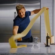 20 leçons de cuisine pour 90 dollars avec Gordon Ramsay sur MasterClass.com