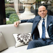 Christian Clerc devient Président Monde de Four Seasons  » Il faut se comparer aux marques de luxe, et pas seulement aux concurrents hôteliers « 