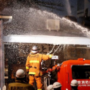 Tokyo – le marché aux poissons de Tsukiji en proie aux flammes à quelques mois de son déménagement