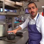 Suivez Franck Pelux dans ses cuisines du Crocodile à Strasbourg pour une recette en vidéo