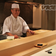 Apprenez avec un maître japonais à mieux déguster les sushis
