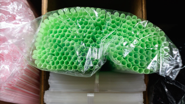 suppression pailles en plastique
