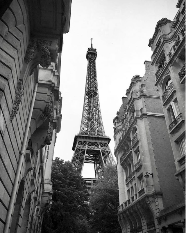 Tour Eiffel et le Jules Vernes