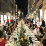 Cena Dei Mille – c’est l’évènement culinaire de l’année à Parme, la plus grande table gastronomique du monde par le chef Carlo Cracco