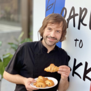 Bangkok – le boulanger français Gontran Cherrier ouvrait ce week-end sa première boulangerie en Thaïlande