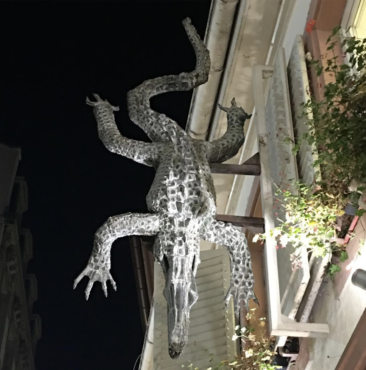 restaurant crocodile