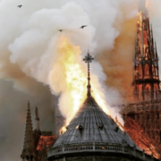 Incendie de Notre-Dame – beaucoup de chefs sont sous le choc