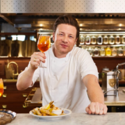 25 des restaurants du chef Jamie Oliver en UK sont en dépôt de Bilan
