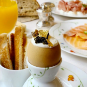 3 Palaces parisiens ont décidé de renoncer à la haute gastronomie – explications ….