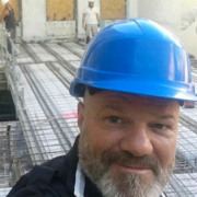 Philippe Etchebest chef de chantier de son nouveau projet à Bordeaux
