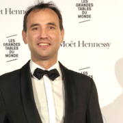François Perret reçoit le prix de Meilleur Pâtissier au monde 2019 par les LGTDM – Découvrez quelques unes de ses créations