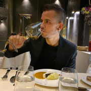Quand un chef trois étoiles visite Paris … il va manger dans les grandes tables