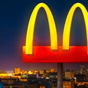 L’enseigne de restauration rapide McDonalds organise sa réouverture