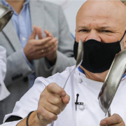 L’ex Top Chef Jérémy Moscovici tacle le chef P. Etchebest et le renvoie à ses fourneaux !