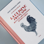 Pour VanityFair oubliez le Michelin et laissez-vous porter par le  » Grand Livre de Cuisine  » de Jean-François Piège