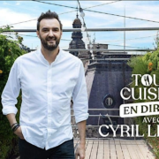 Pour les fêtes de fin d’année le chef Cyril Lignac reprend  » Tous en Cuisine  » mais en direct depuis le toit du BHV à Paris