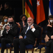 Le chef José Andrès honoré par l’Espagne pour son action humanitaire dans le monde