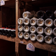 7500 flacons de l’ancienne cave du Laurent mis en vente aux enchères par Artcurial les 23 & 24 juin