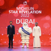 Guide Michelin Dubaï 2022 –  les images depuis l’Opéra de Dubaï où se déroulait l’événement en présence des chefs et des producteurs français