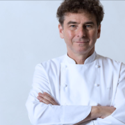 Le chef Franck Cerutti tire sa révérence, 30 ans auprès d’Alain Ducasse et une passion intacte pour la cuisine Niçoise
