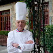 Après 48 ans derrière les fourneaux, le chef MOF Lyonnais Pierre Orsi prend sa retraite, le restaurant ferme ce 29 avril 2023
