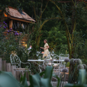 Ouverture du restaurant d’été éphémère Le Cortil dans les Jardins du Clos des Sens à Annecy-le-Vieux