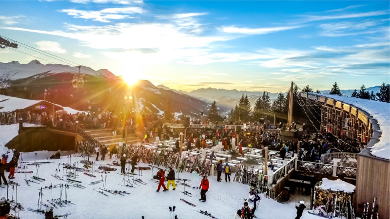 L’attribut alt de cette image est vide, son nom de fichier est Folie-Douce-LesArcs-02-800x450.jpg.