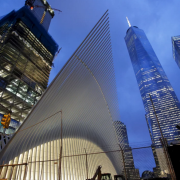 Oculus – la nouvelle gare de New York sur Ground Zero, est un symbole d’optimisme, on y trouvera de nombreux restaurants