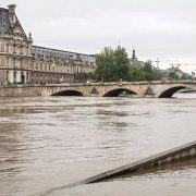 Sodexo mobilise ses restaurants pour pallier aux crues qui touchent Paris et ses 29 bateaux sur la Seine