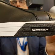 Michelin signe des chaussures de cuisine destinées aux Chefs – innovation et sécurité au programme