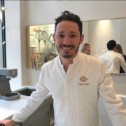 La boutique de Pâtisserie du chef Cédric Grolet ouvre mardi au Meurice à Paris, présentation ce jour à la presse