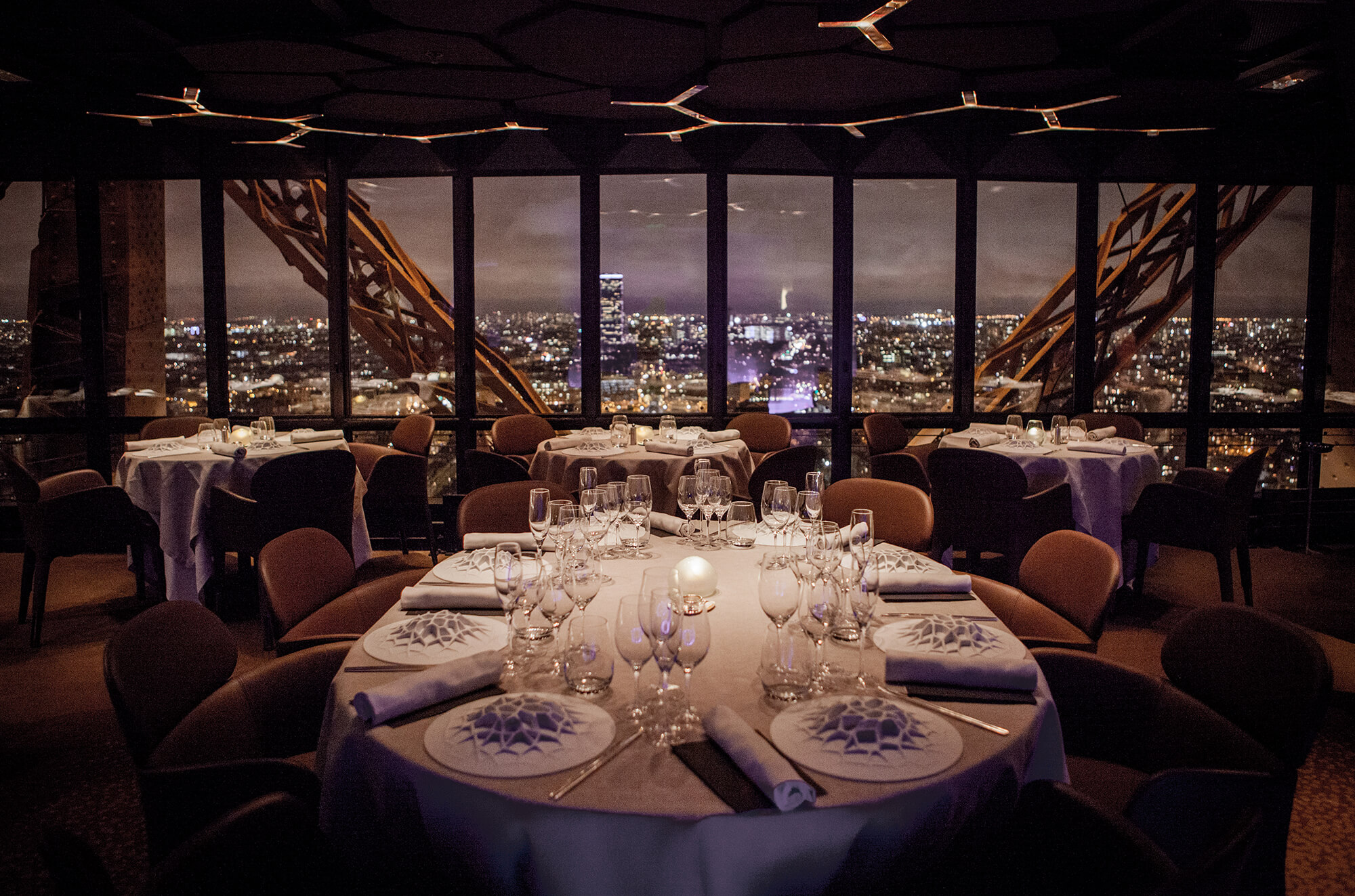 restaurant tour eiffel sommet