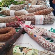 Mondial Rabelais du saucisson – Le sauciflard à la fête à Vanosc