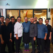 Des chefs et des étoiles pour fêter les 1 an du restaurant Lerouy à Singapour – Bruno Ménard et Jacques Pourcel en cuisine