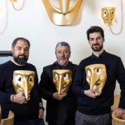 Brèves de chefs – Les frères Alajmo ouvrent AMOR à Milan, 20 ans de pâtisserie pour Cédric Grolet, les asperges d’Alain Passard, le nouvelle salle de restaurant du Mirazur,