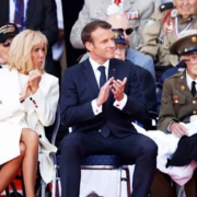 Gratin de ravioles et planche de charcuterie – dîner en tête à tête la veille du D-Day pour le couple Macron