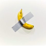 La banane de l’artiste italien Maurizio Cattelan devient virale sur la toile