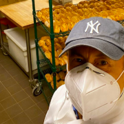 Daniel Boulud passe en phase action humanitaire, plus de 1000 repas préparés par jour et distribués à New York