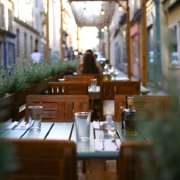 Depuis le 2 juin dernier, pour les Restaurants, Cafés et Hôtels la perte est évaluée à 1 milliard d’euros