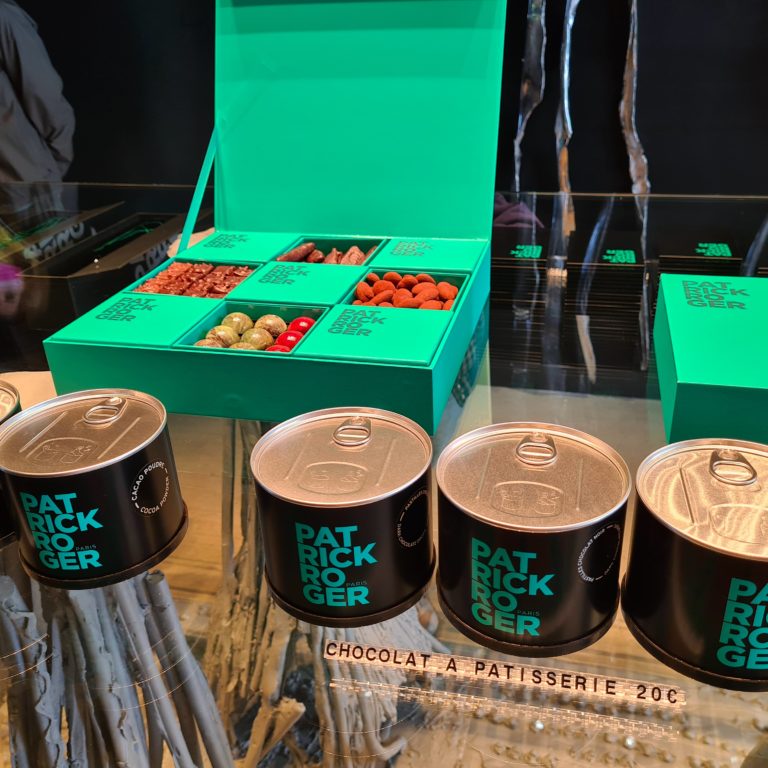 Le chocolatier Patrick Roger ouvre une nouvelle boutique à Paris et célèbre la Fête des Mères