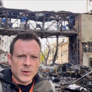 Kharkiv – la cuisine humanitaire de WCK dirigée par le chef José Andrès bombardée