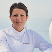 La Chef Mélanie Serre met en scène le restaurant Elsa au Monte-Carlo Beach à Monaco pour l’été 2022