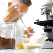 Viande, miel, lait … faut il se soucier de ces produits conçus en laboratoires ?