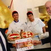 Alfonso Pecoraro Scanio ancien ministre de l’agriculture italien en appelle aux restaurateurs pour offrir des emplois aux ex salariés de Domino’s Pizza