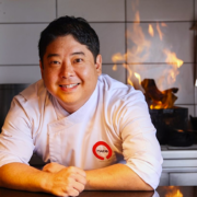 Le chef Mitsuharu Tsumura du restaurant Maido à Lima présentera sa cuisine prochainement à Londres et Menton