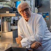 » Ces Destins qui Font l’Info » – Le chef Alain Ducasse raconté sur France Info